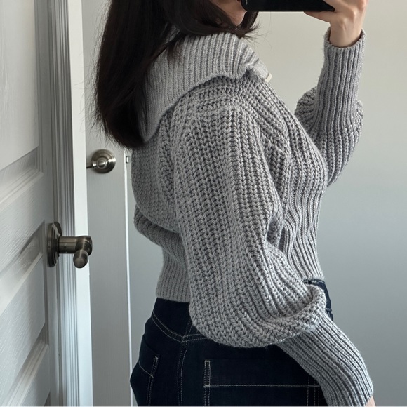 Knit sweater - Picture 2 of 3